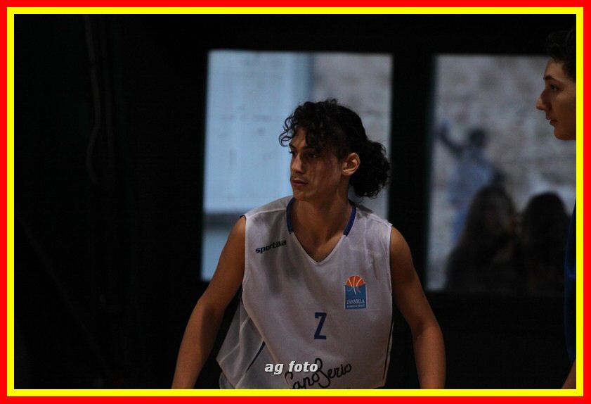 170407 basketU16 167_tn.jpg